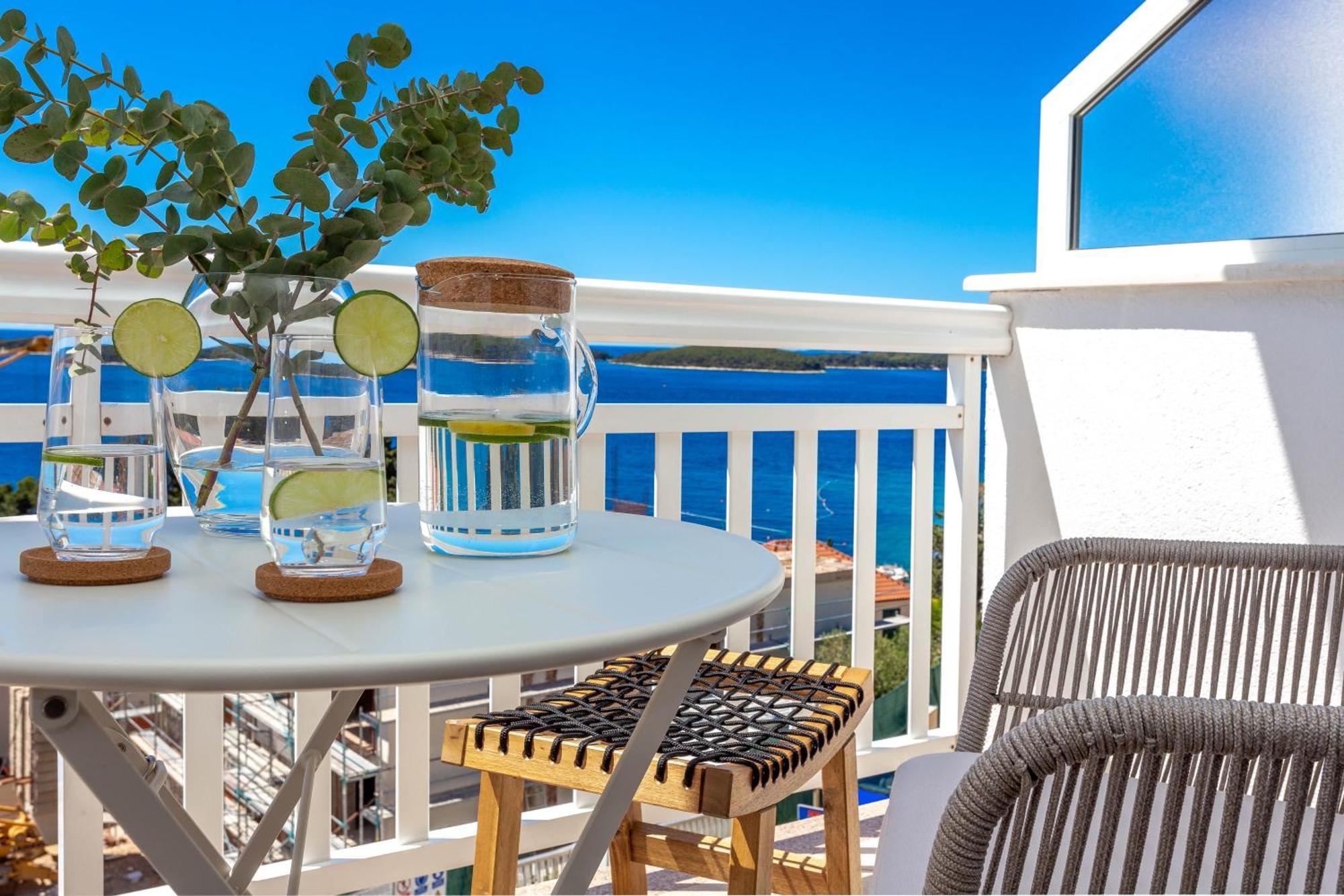 Tia Hvar View Apartman